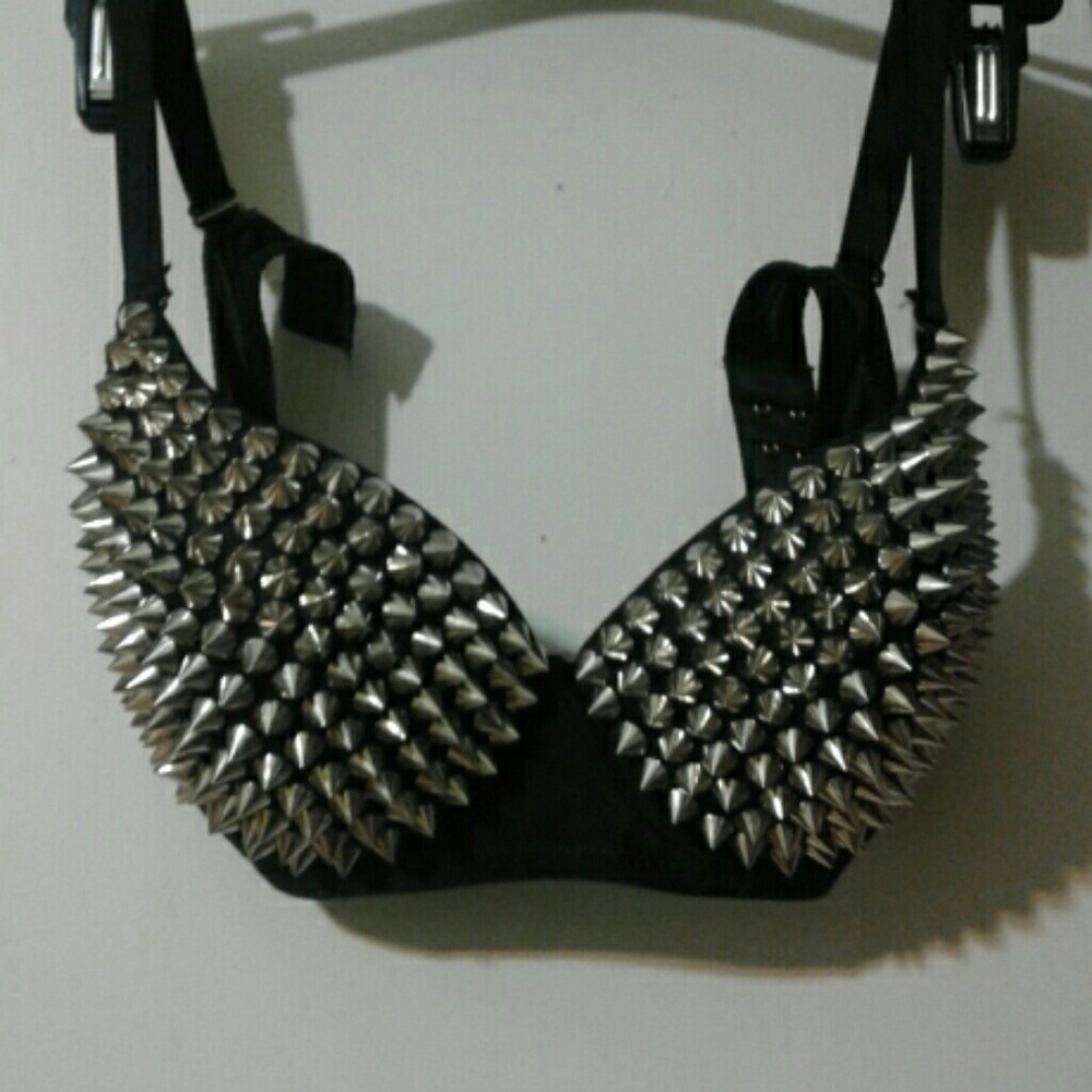 2Spiked bra